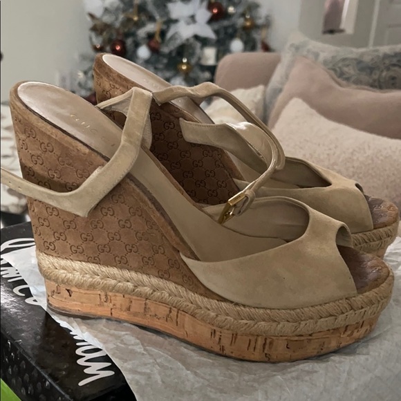 Gucci Wedges- come with receipt! - Picture 2 of 6